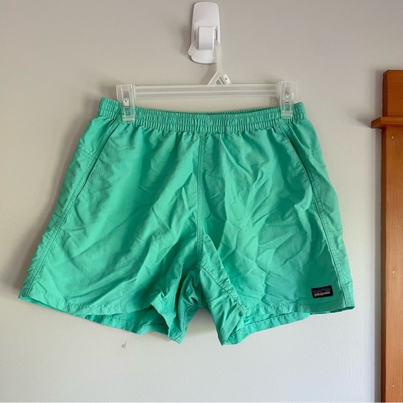 Women’s Patagonia baggie shorts sz medium - Picture 1 of 6